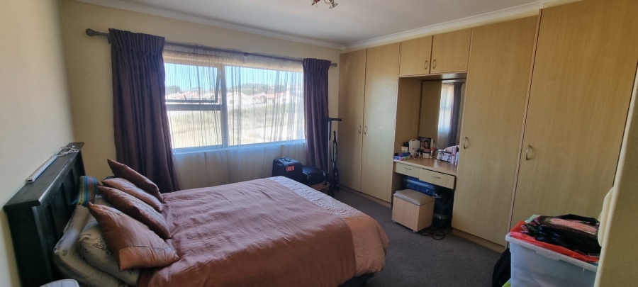 3 Bedroom Property for Sale in Hartenbos Central Western Cape
